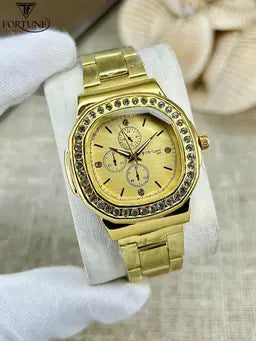Stylish Women's Square Quartz Chain Watch
